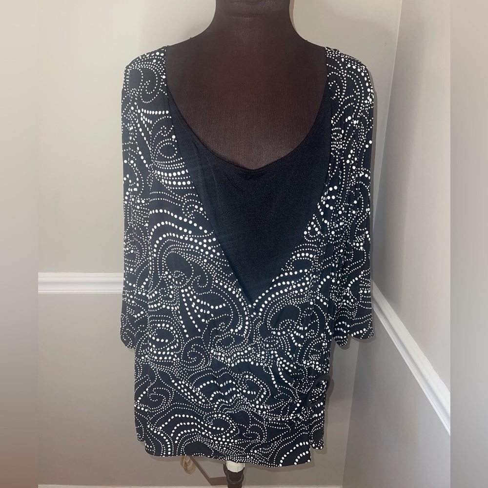 Essentials Womens Plus Size Wrap Style Elegant Blouse Tunic Black‎ White 26/28